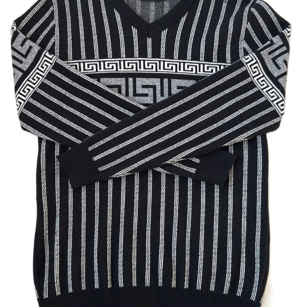 GG Collection Black and Gray V-Neck Sweater